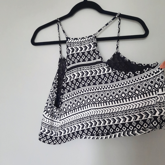 F21 Aztec Print Fashion Tank - Picture 6 of 6